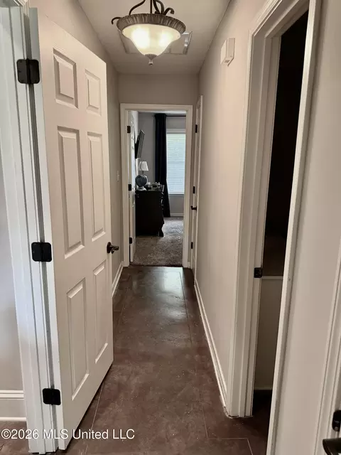 Entry Way - 1007 Cobblestone Pl, Brandon, MS 39042 photo 2 of 3