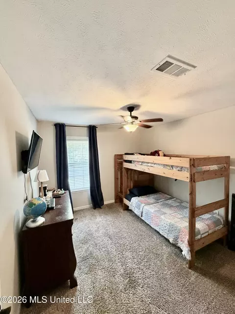 Bedroom - 1007 Cobblestone Pl, Brandon, MS 39042 photo 2 of 3