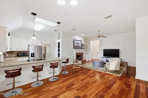 Other - 215 Cambridge Dr, Madison, MS 39110 photo 1 of 14