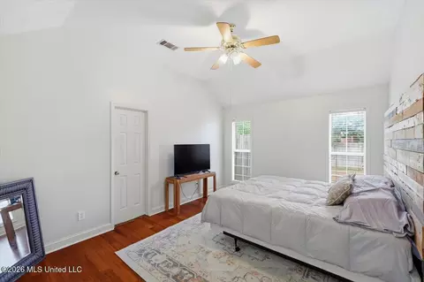 Bedroom - 215 Cambridge Dr, Madison, MS 39110 photo 1 of 3