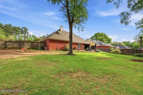 Exterior - 215 Cambridge Dr, Madison, MS 39110 photo 7 of 7