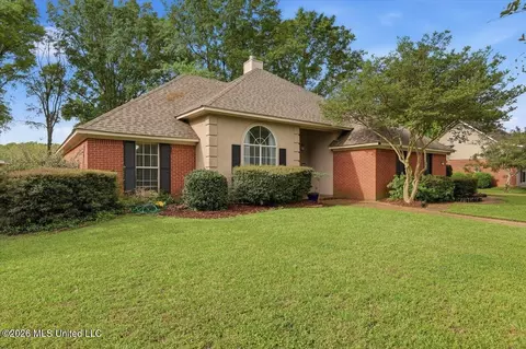 Exterior - 215 Cambridge Dr, Madison, MS 39110 photo 3 of 7