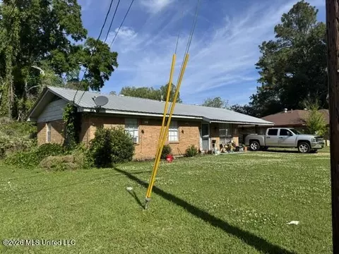 121 Oakhill Dr, Natchez, MS 39120 photo 2