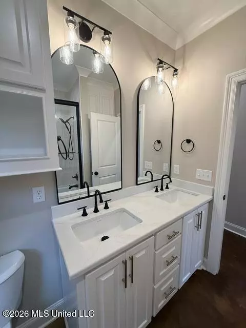 Bath - 120 Braydens Bnd, Brandon, MS 39042 photo 5 of 5