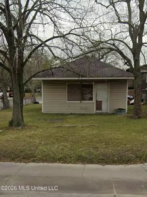 3212 Old Mobile Ave, Pascagoula, MS 39581