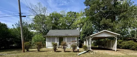 1208 Harper St, Mccomb, MS 39648