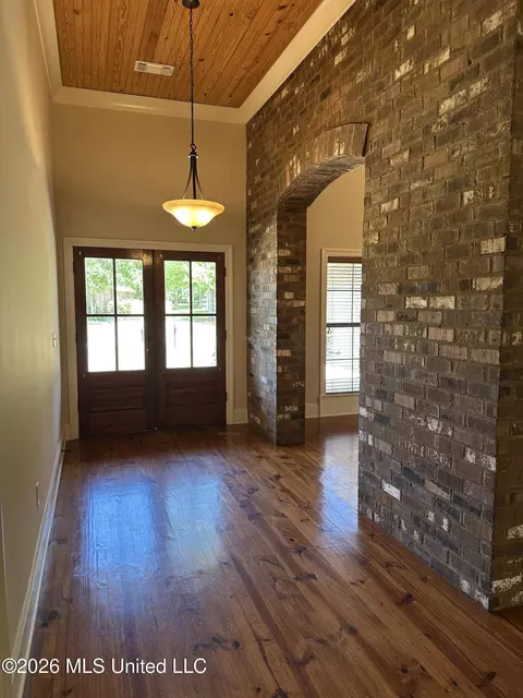 Entry Way - 122 Weldon Dr, Madison, MS 39110 photo 2 of 5