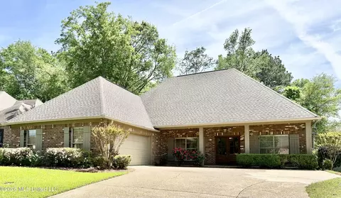 122 Weldon Dr, Madison, MS 39110