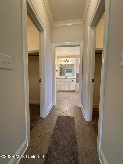 Entry Way - 122 Weldon Dr, Madison, MS 39110 photo 4 of 5
