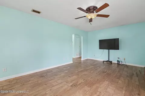 Living - 6224 Ehelers St, Moss Point, MS 39563 photo 4 of 5