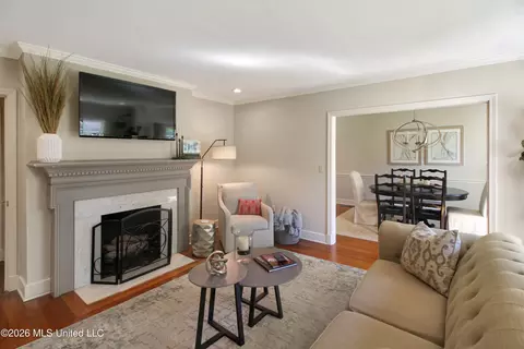 Living - 3861 Tyrone Dr, Jackson, MS 39216 photo 1 of 4