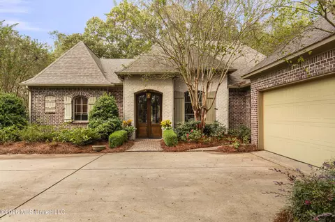 Exterior - 129 Carrick Ave, Madison, MS 39110 photo 4 of 19