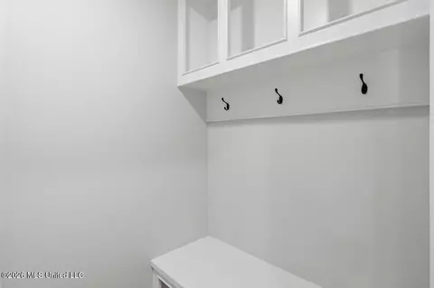 Entry Way - 511 Stone Brook Pl, Brandon, MS 39042 photo 5 of 5