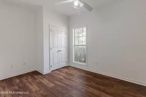 Bedroom - 132 Post Oak Dr, Brandon, MS 39047 photo 1 of 3