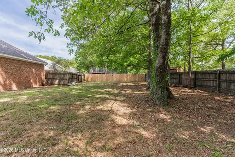 Exterior - 132 Post Oak Dr, Brandon, MS 39047 photo 11 of 13