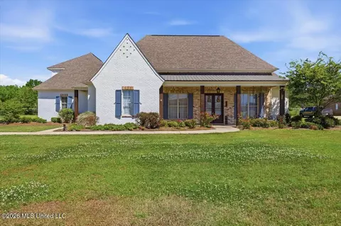 180 Crossview Pl, Brandon, MS 39047