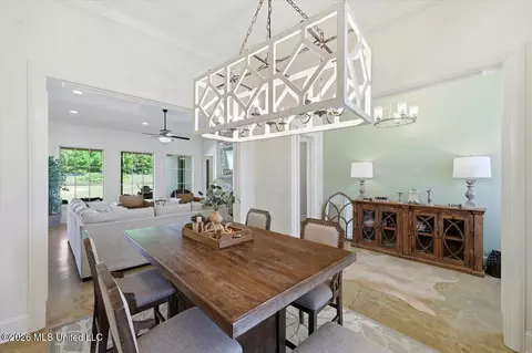 Dining - 180 Crossview Pl, Brandon, MS 39047 photo 2 of 2