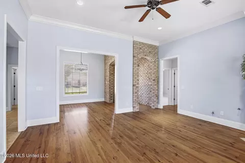 Living - 130 Hanover St, Madison, MS 39110 photo 4 of 4