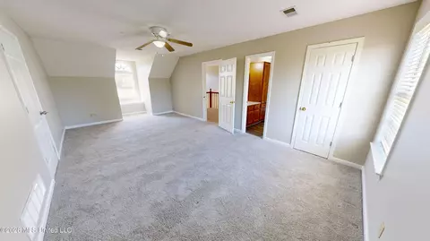 Bedroom - 5780 Honey Oak Dr, Hernando, MS 38632 photo 4 of 6