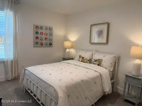 Bedroom - 8971 Jackson Ln, Olive Branch, MS 38654 photo 2 of 4