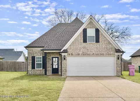 2587 Darlene St, Southaven, MS 38672