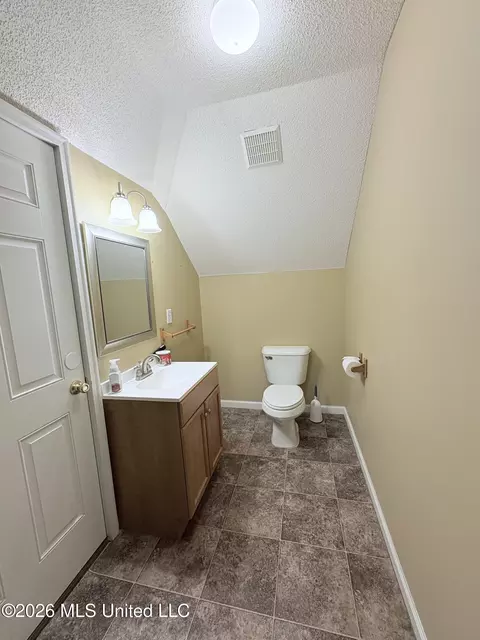 Bath - 925 Cedar Grove Pkwy, Hernando, MS 38632 photo 5 of 5