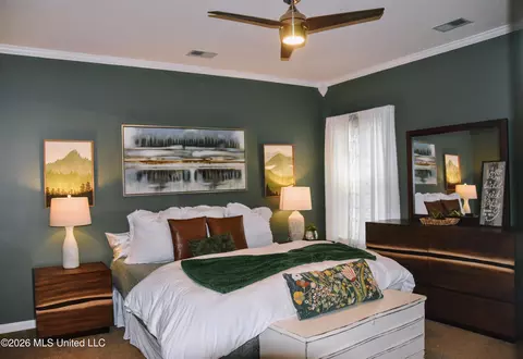 Bedroom - 925 Cedar Grove Pkwy, Hernando, MS 38632 photo 2 of 4
