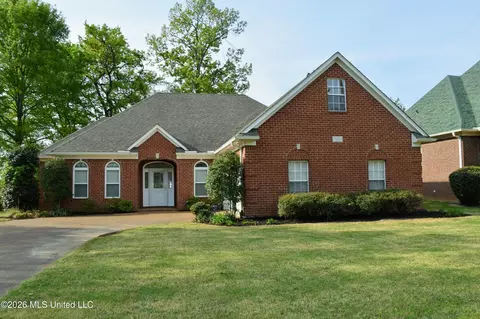 Exterior - 925 Cedar Grove Pkwy, Hernando, MS 38632 photo 7 of 8