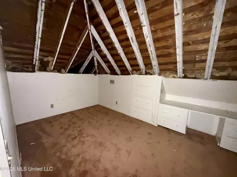 Bedroom - 101 S Main St, Mount Olive, MS 39119 photo 2 of 4