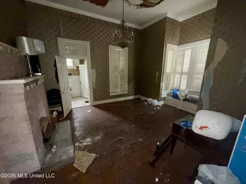 Living - 101 S Main St, Mount Olive, MS 39119 photo 2 of 7