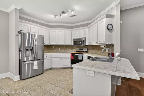 Kitchen - 106 Devlin Dr, Madison, MS 39110 photo 1 of 2