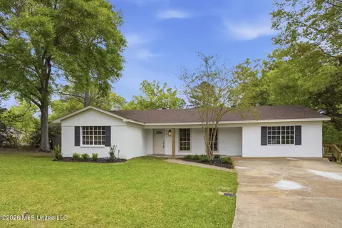 1501 Arlington St, Clinton, MS 39056