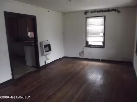 132 Mount Carmel Dr, Natchez, MS 39120 photo 3