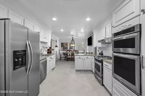 Kitchen - 301 Calumet Dr, Madison, MS 39110 photo 1 of 1