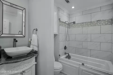 Bath - 301 Calumet Dr, Madison, MS 39110 photo 3 of 5