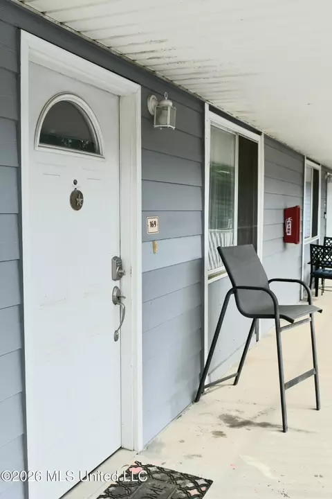 1664 Beach Blvd #169, Biloxi, MS 39531