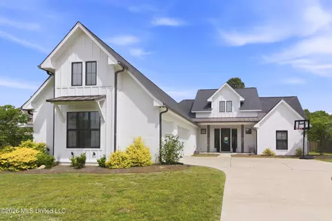 Exterior - 112 Biltmore Cv, Flowood, MS 39232 photo 2 of 10