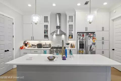 Kitchen - 112 Biltmore Cv, Flowood, MS 39232 photo 5 of 5