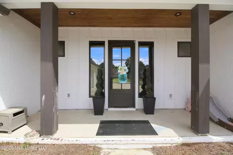 Exterior - 112 Biltmore Cv, Flowood, MS 39232 photo 5 of 10