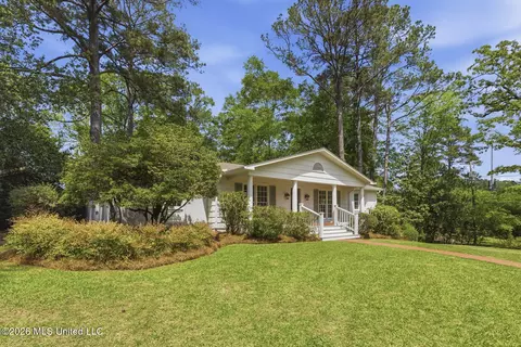 Exterior - 4479 Northover Dr, Jackson, MS 39211 photo 2 of 7