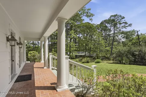 Exterior - 4479 Northover Dr, Jackson, MS 39211 photo 3 of 7