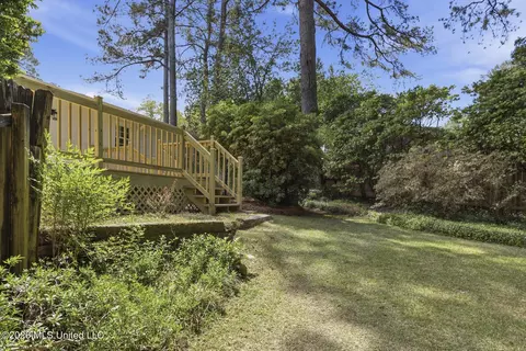 Exterior - 4479 Northover Dr, Jackson, MS 39211 photo 6 of 7
