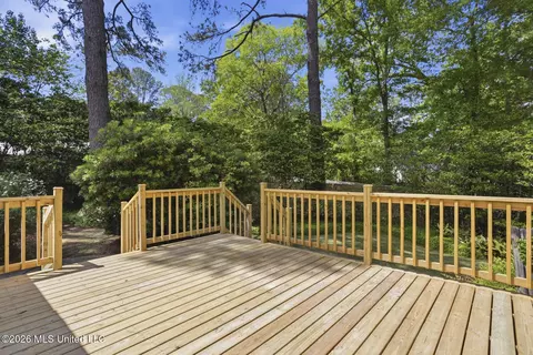 Exterior - 4479 Northover Dr, Jackson, MS 39211 photo 5 of 7