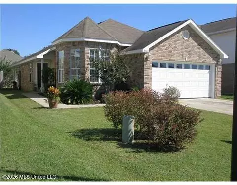 19442 W Lake Village Dr, Gulfport, MS 39503