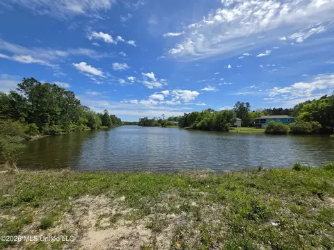 711 Josephine St, Pass Christian, MS 39571