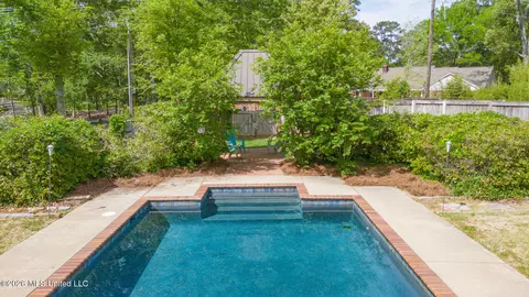 Exterior - 75 Moss Woods Dr, Madison, MS 39110 photo 15 of 17
