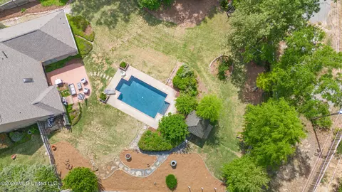 Exterior - 75 Moss Woods Dr, Madison, MS 39110 photo 13 of 17