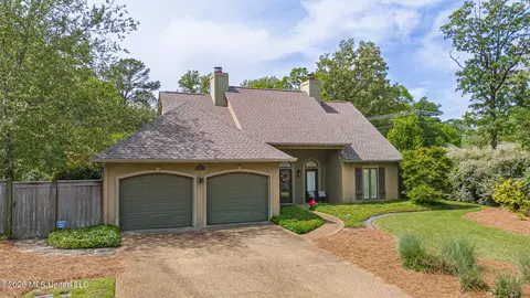 Exterior - 75 Moss Woods Dr, Madison, MS 39110 photo 2 of 17
