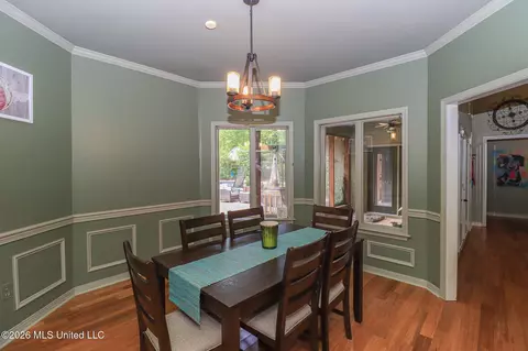 Dining - 75 Moss Woods Dr, Madison, MS 39110 photo 1 of 2