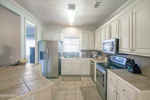 Kitchen - 117 S Branch St, Madison, MS 39110 photo 1 of 5